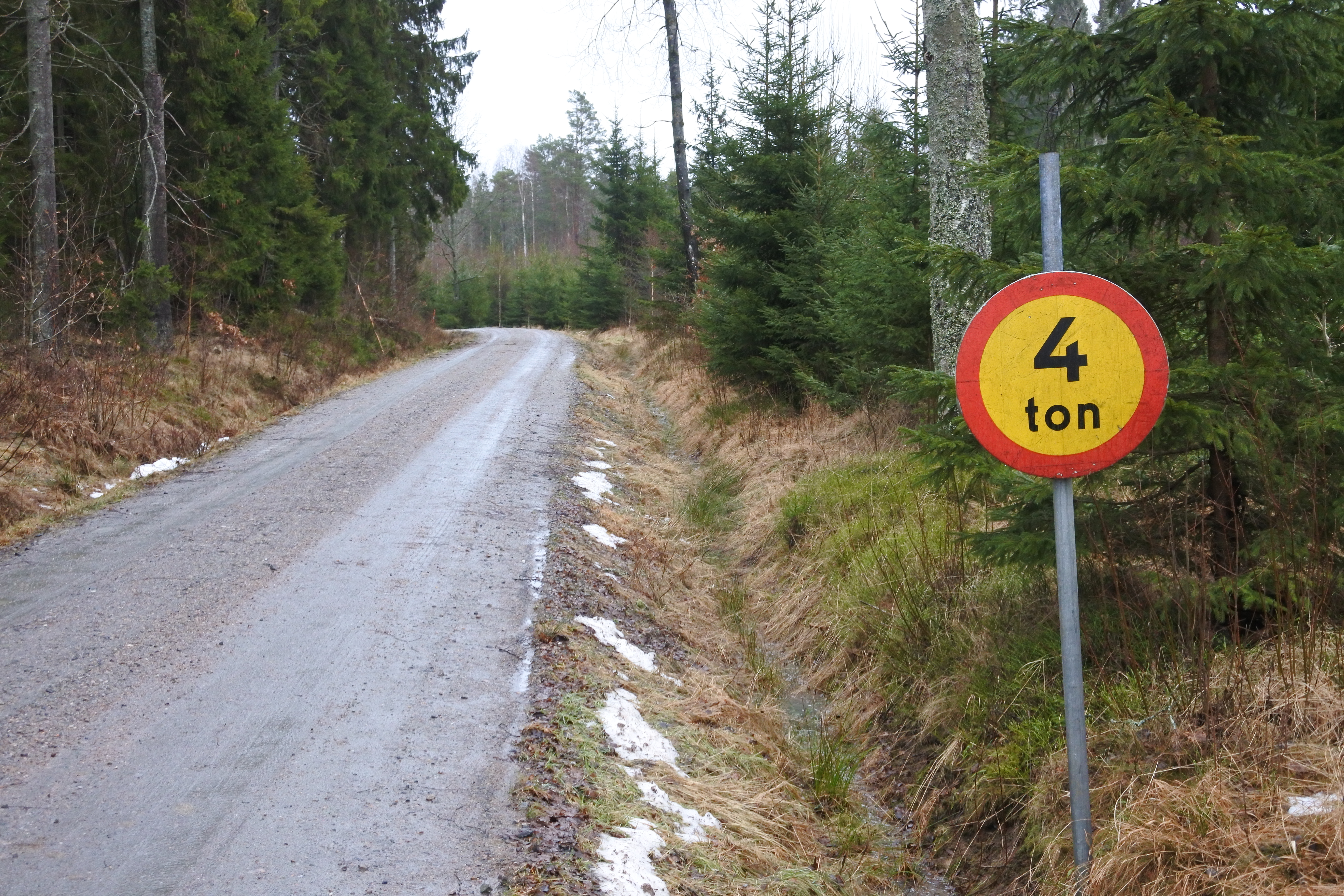 Våra vägars bärighet är ibland begränsad. Foto Per Åkerson